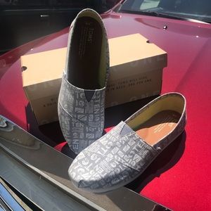 TOMS Grey Chambray 10 year Anniversary